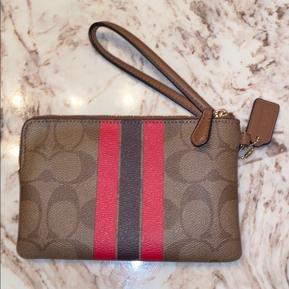 ❌SOLD❌Coach Wrislet - Picture 2 of 3